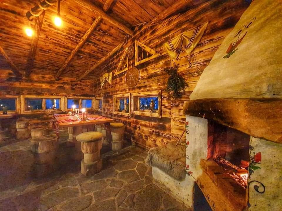 Valea Celor Doisprezece *