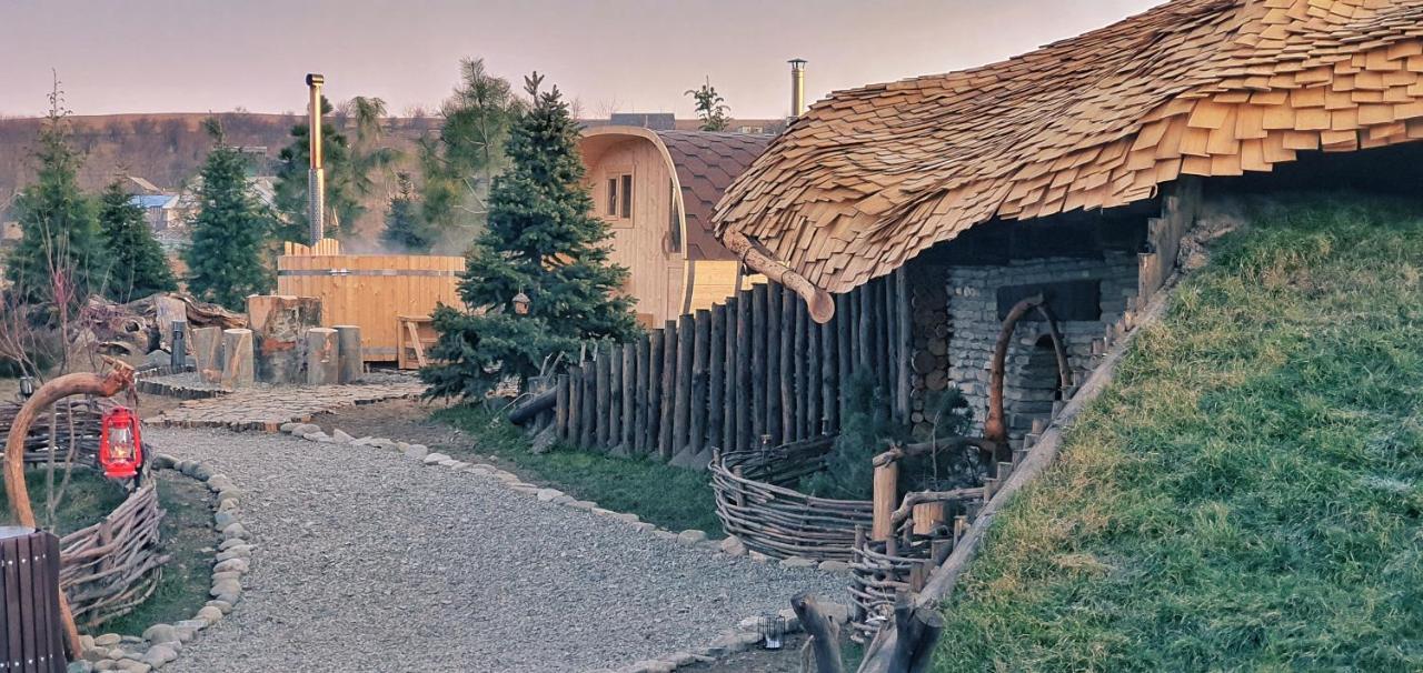 Valea Celor Doisprezece Complex Piriu Dobreni