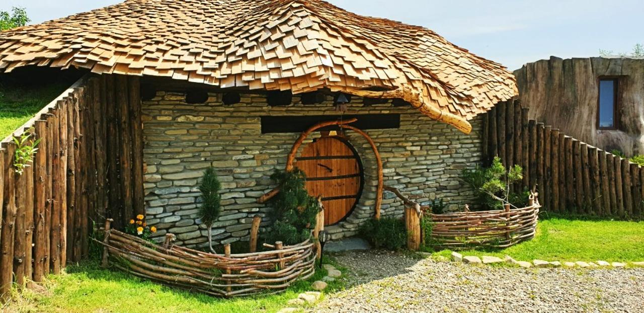 Valea Celor Doisprezece Piriu Dobreni