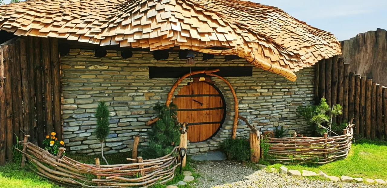 Complex Valea Celor Doisprezece *
