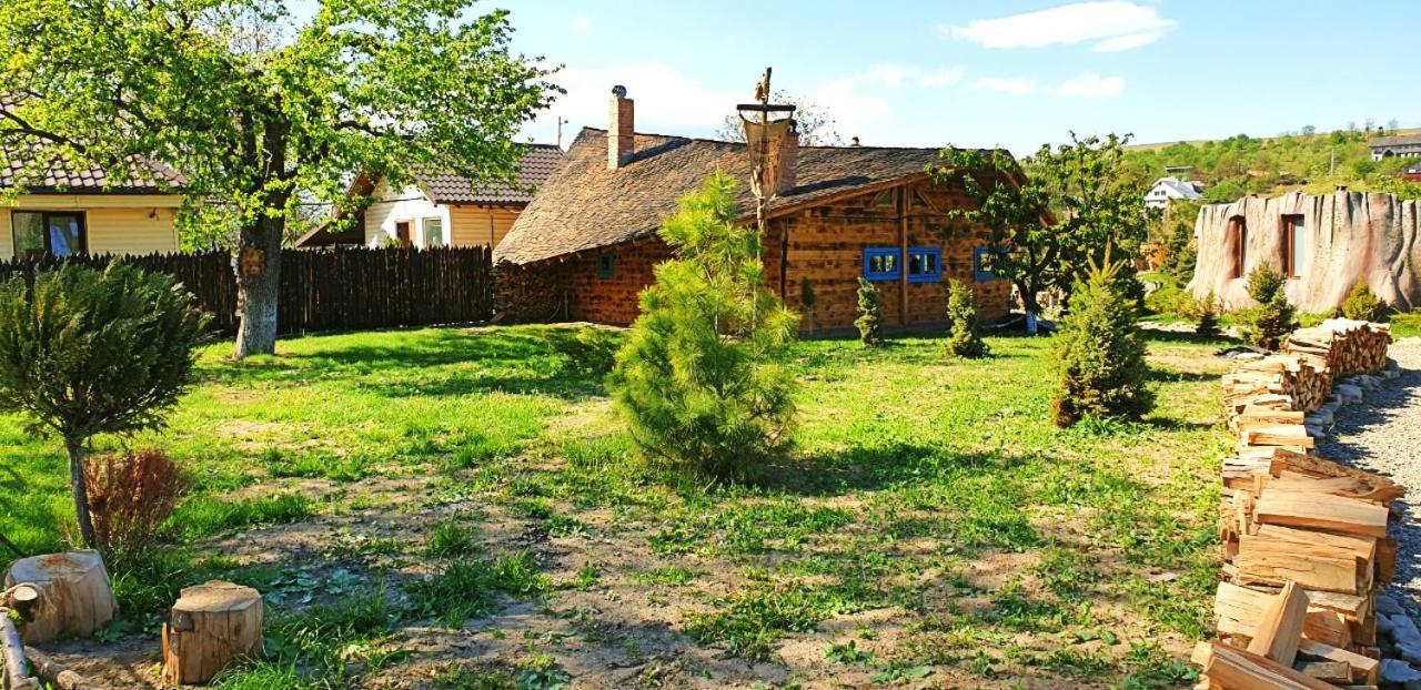 Valea Celor Doisprezece Resort *