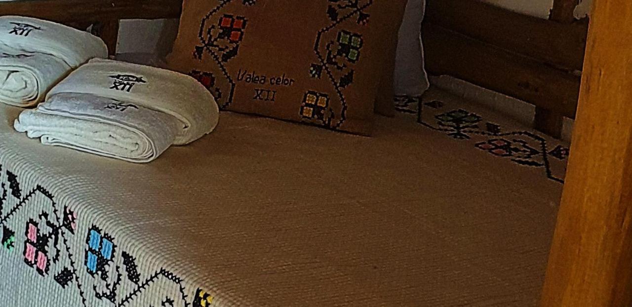 Valea Celor Doisprezece * Piriu Dobreni